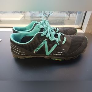Womens New Balance Minimus MT00 Black Trail Running Shoes / Size 10